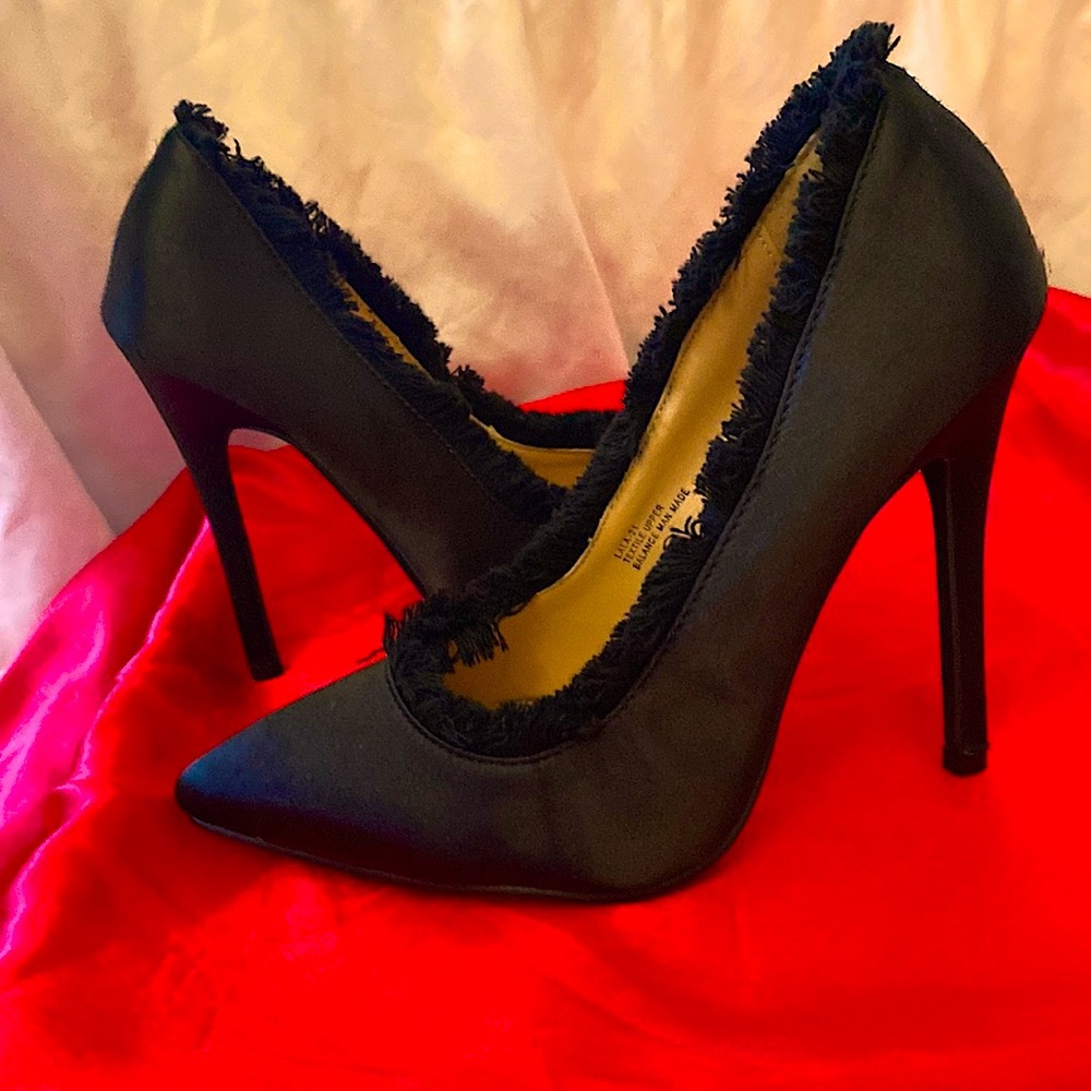 CHASE+CHLOE LALA-21 Women’s SATIN PUMPS SIZE 7